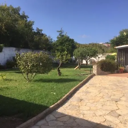 Casa Mimosa Bed & Breakfast *