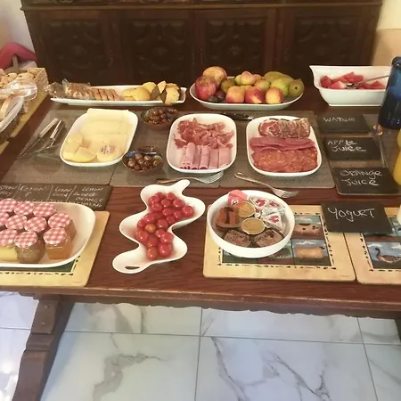 Alojamento de Acomodação e Pequeno-almoço Casa Mimosa *