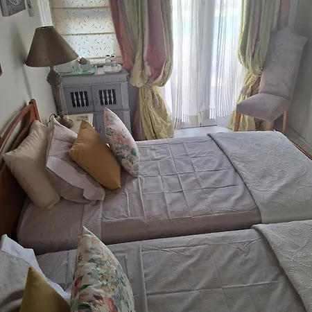 Casa Mimosa Bed & Breakfast